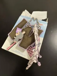 正規品 Labubu PIN FOR LOVE 【W】アルファベット ペンダント