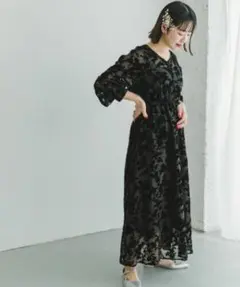 ITEMS URBAN RESEARCH ベロアジャガードVネックワンピース