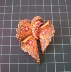 ヴィンテージ ブローチ　リボン