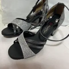 社交ダンス用ストラップサンダル 黒と銀のグリッター