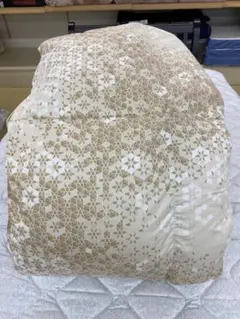 京都西川　羽毛合い掛け布団・日本製・ダックダウン８５%・1,0kg・ダブルサイズ