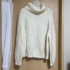 ほぼ未使用　snidel アイボリー タートルネックセーター