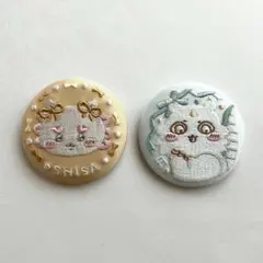 ちいかわ　ビスケット　缶バッジ　食玩　シーサー　あのこ　2個セット