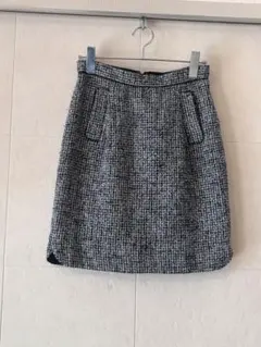 アプワイザーリッシェ　タイトツイードミニスカート　春服