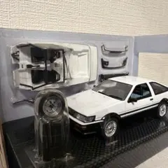 DISM 1/24 カローラレビン(AE86)後期型(1985年式) 白／黒 - メルカリ