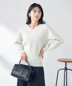 a.v.v Vネック ラメ ニット セーター アイボリー L