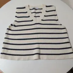 ZARA アイボリー・ネイビーストライプニットベスト