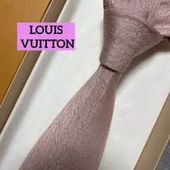 ルイ・ヴィトン　ネクタイ　ピンク　LVロゴ総柄　厚手のサムネイル