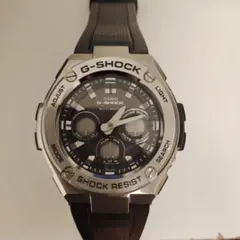 CASIO G-SHOCK GST-W310 ソーラー式 不稼動のサムネイル