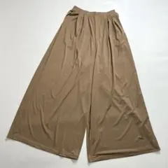 ストレッチワイドイージーパンツ　リラックス　ルームウェア　ウエストゴム　茶色