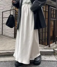 【新品タグ付き】CIAOPANICTYPYスタイルアップサテンスカート