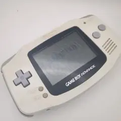 ゲームボーイアドバンス本体　ホワイト