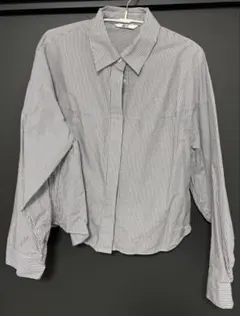 ストライプ 長袖シャツ カジュアル　UNIQLO オフィスカジュアル　ユニクロ