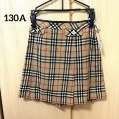 BURBERRY チェック柄スカート 130A 内側ウエスト調整ボタン付きのサムネイル