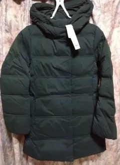 新品　ユニクロ　シームレスダウンショートコート