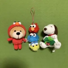 スヌーピー　セサミストリート　エルモ　ぬいぐるみ　キーホルダー　ユニバ　USJ
