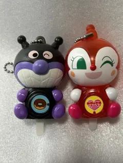 バイキンマン　ドキンちゃん光るキーホルダーセット