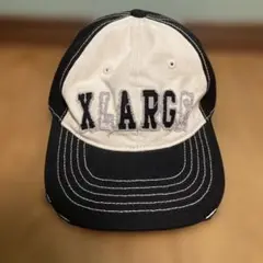 XLARGE 刺繍ロゴ キャップ ワンサイズ 黒/ベージュ