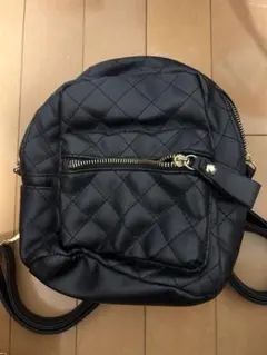 ブラックキルティングリュック