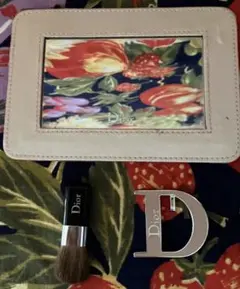 【Doir☆ディオール】コスメパレット内の物【3点セット】