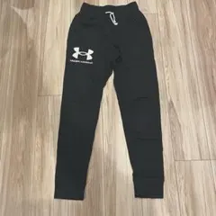 【UNDER ARMOUR】ジョガーパンツ　Sサイズ