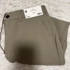 新品 GU ウォッシャブルテーパードトラウザーSW Sサイズ ベージュ　72