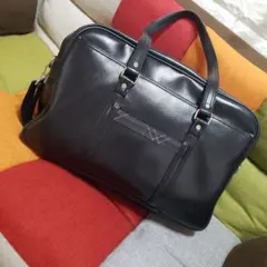 黒いビジネスバッグ ・スクールバックに