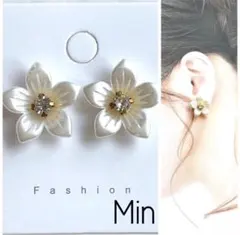 フラワー　インポート　ピアス