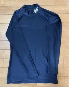 umbro ネイビー ハイネック長袖インナーウェア