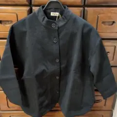 黒 ノーカラージャケット