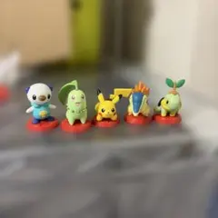 チョコエッグ　ポケモン　ピカチュウ・ミジュマル・チコリータ・ヒノアラシ・ナエトル