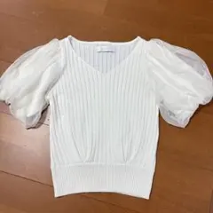 CECILMcBEEホワイト Vネック パフスリーブ ニット M