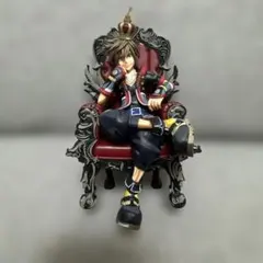 ソラ 王座フィギュア 約15cm
