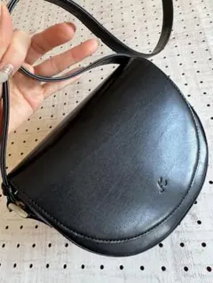 90s【美品】ヴァレンティノガラヴァーニ/レザーショルダーバッグ 
