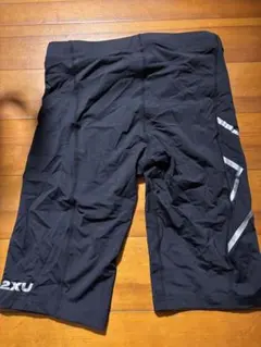 2XU ハーフタイツ XS - メルカリ
