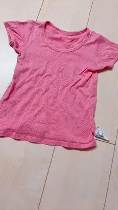 美品　ユニクロ　肌着　メッシュ　Tシャツ　ピンク　女の子　90