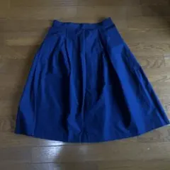 ナチュラルビューティーベーシック、フレアスカート