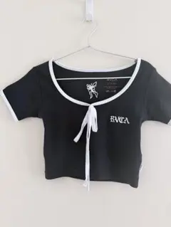 RVCA クロップド丈 半袖Tシャツ Sサイズのサムネイル