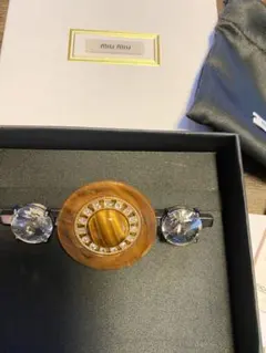 ゴールド ブローチ