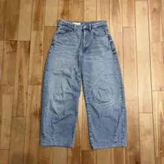 ZARA カーブデニム　ジーンズ