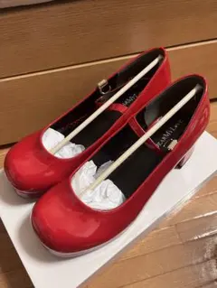 新品未使用 美品！ DEARMYLOVE エナメルパンプス レッド25cmのサムネイル