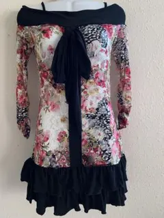 フラワープリントオフショルダーワンピース　AQUEEN