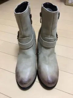 お値下げ‼️ブーツ