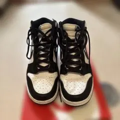 NIKE DUNK HIGH パンダ