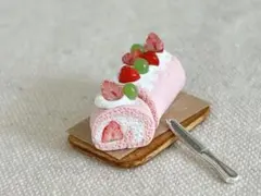 1点のみ★いちごとマスカットのロールケーキ ミニチュアフード フェイクスイーツ