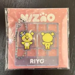 NiziU Happy Express JR東海 オール車両 限定アクリルバッチ - メルカリ