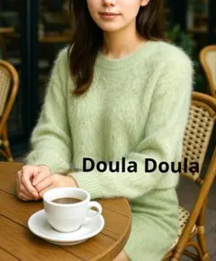 Doula Doula ドゥラドゥラ 淡いグリーンのクロップドセーター