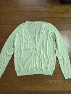 GU 薄緑 Mサイズ Vネック カーディガン ジーユー 薄手