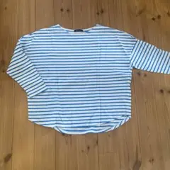 Lサイズ 青と白のストライプ 長袖Tシャツ