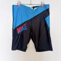 ✨一点限り✨Nike 【XL】 ナイキ　青/黒　フィットネス　ショートパンツ